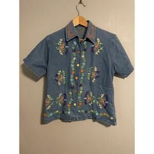Embroidered Denim Shirt Womens Large Blue Floral Button Front Boho Western 90s